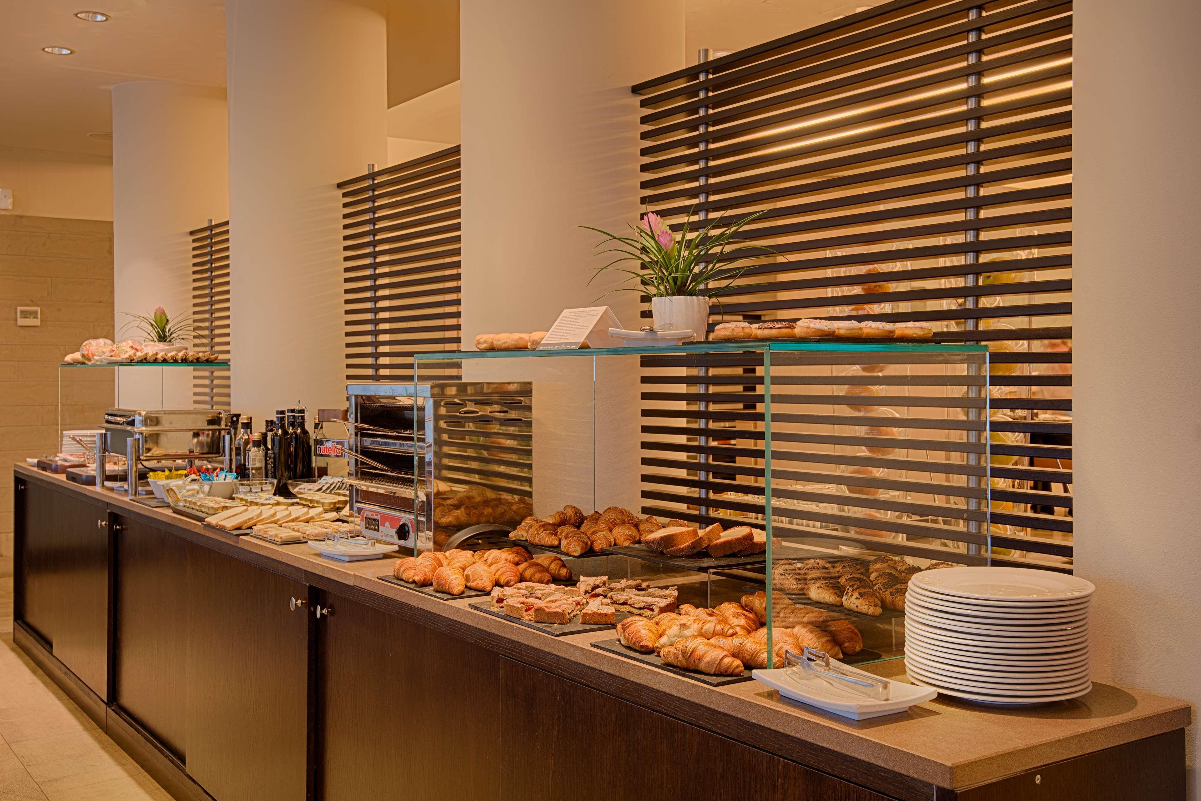 Nh Linate Hotel Peschiera Borromeo Ngoại thất bức ảnh