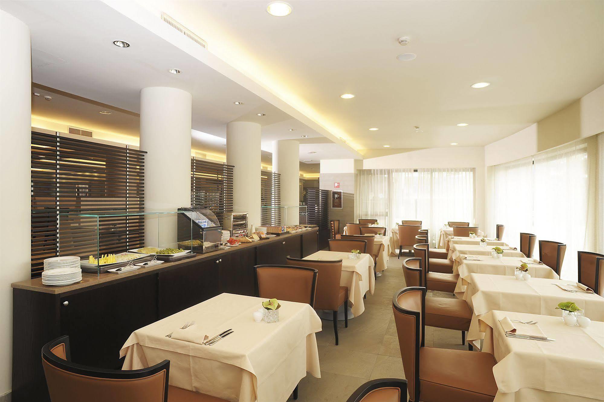 Nh Linate Hotel Peschiera Borromeo Ngoại thất bức ảnh