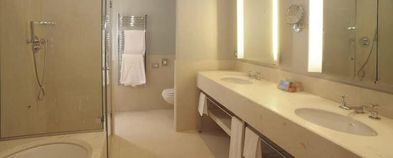 Nh Linate Hotel Peschiera Borromeo Ngoại thất bức ảnh